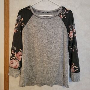 Pink Clover Gray Sweatshirt with Floral Sleeves